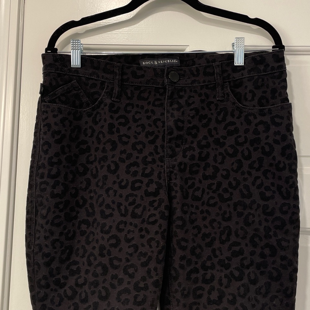 Rock & Republic Black Skinny Leopard Print Jeans Size 14 - Picture 3 of 9